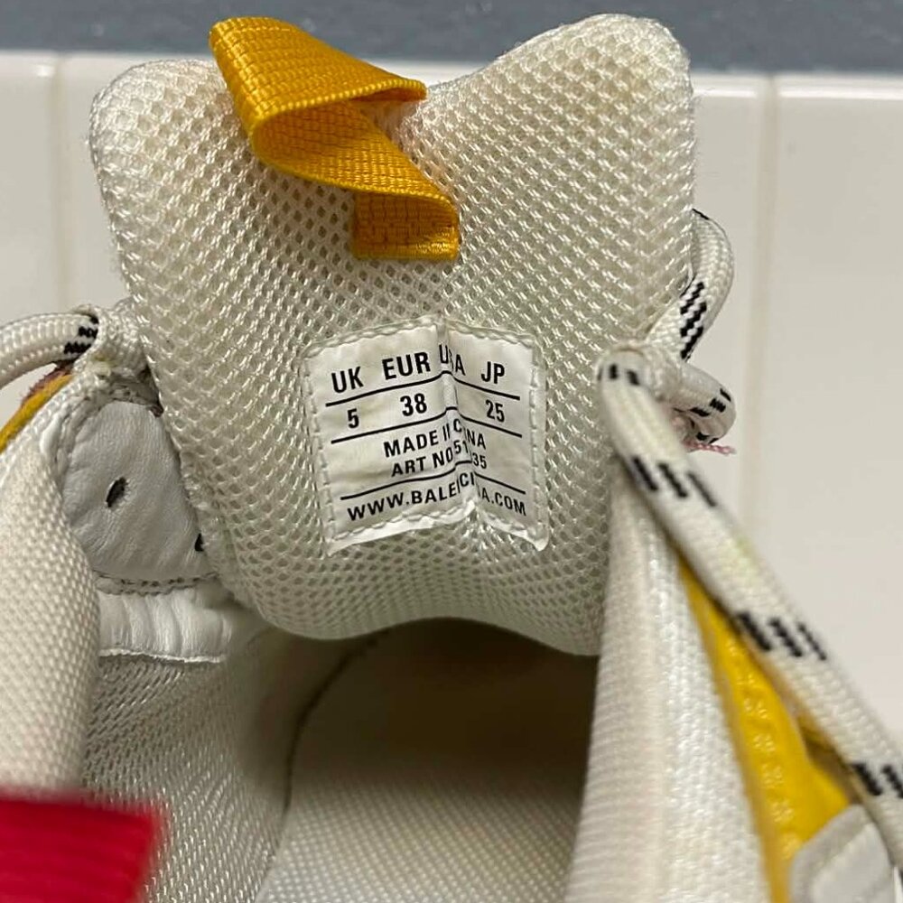 Balenciaga triple S sneakers - Picture 16 of 16